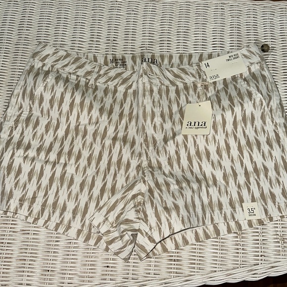 Ana mid ride twill shorts - Picture 1 of 5